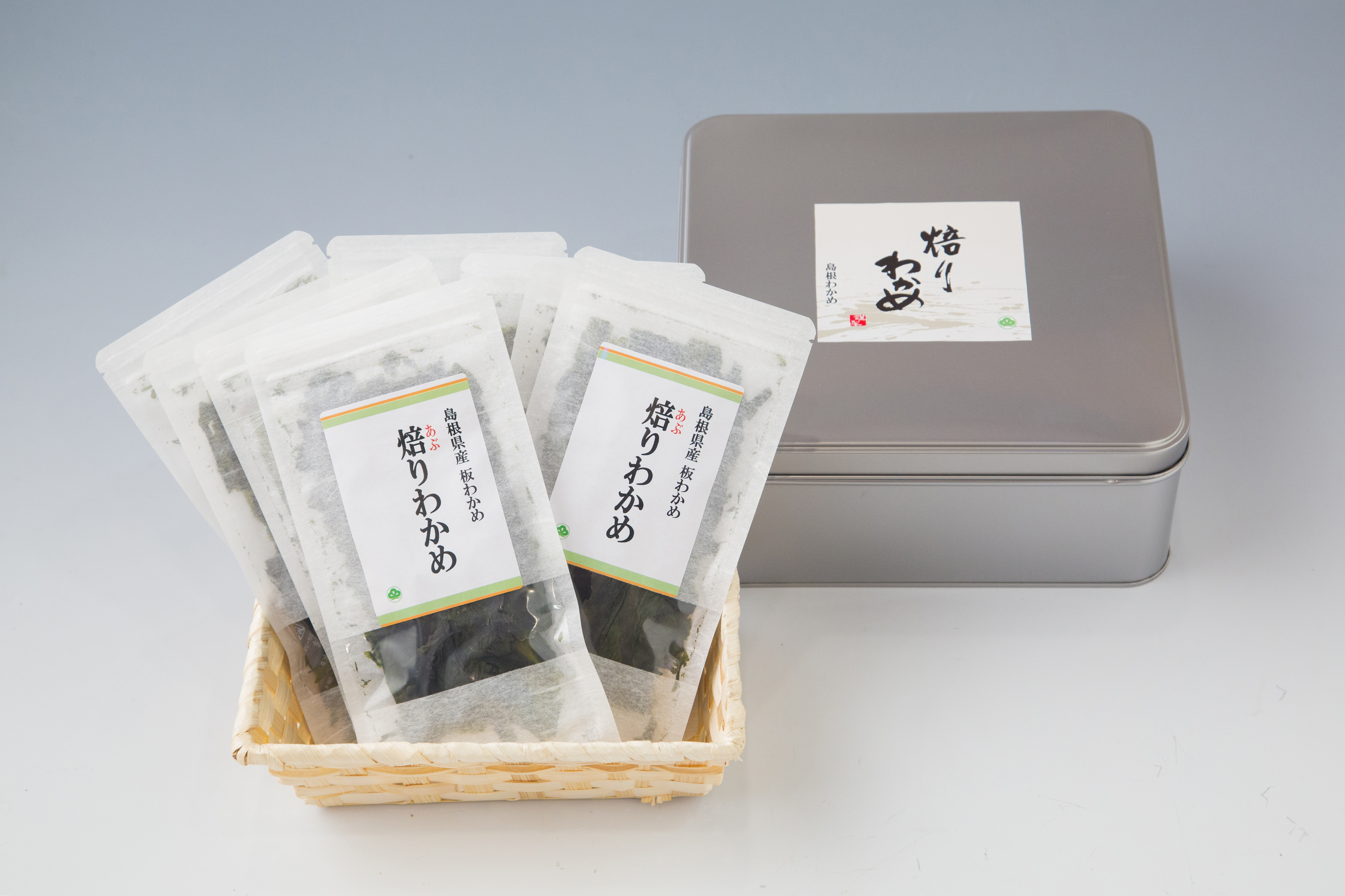 (B86)焙りわかめ缶入り